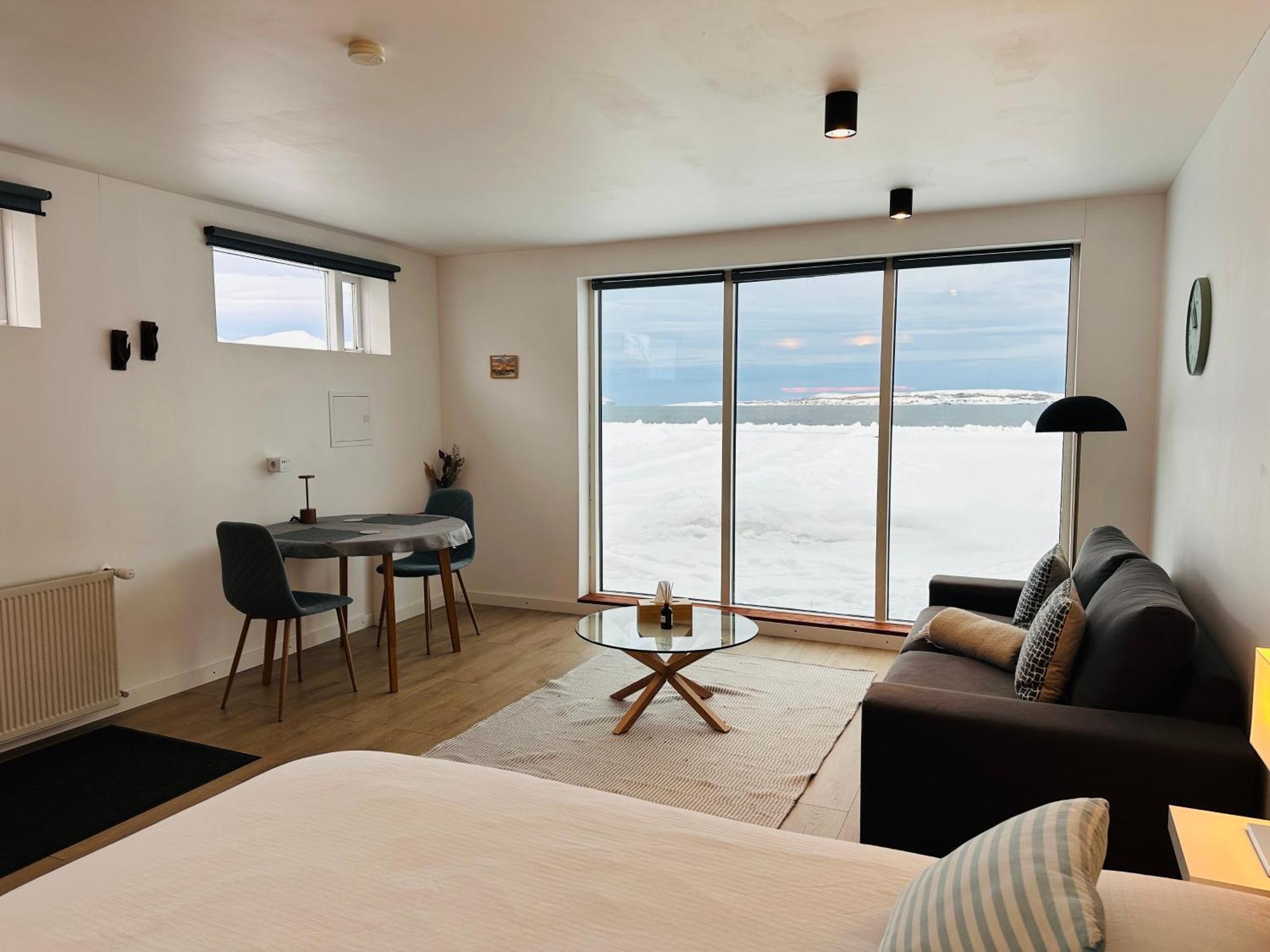 מלון Arskogssandur Waterfront Fjord House מראה חיצוני תמונה